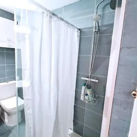 Apartment Charming Ground Just Off Main St! *